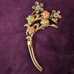 Vintage gold tone Floral Brooch Pin with Colorful Gems